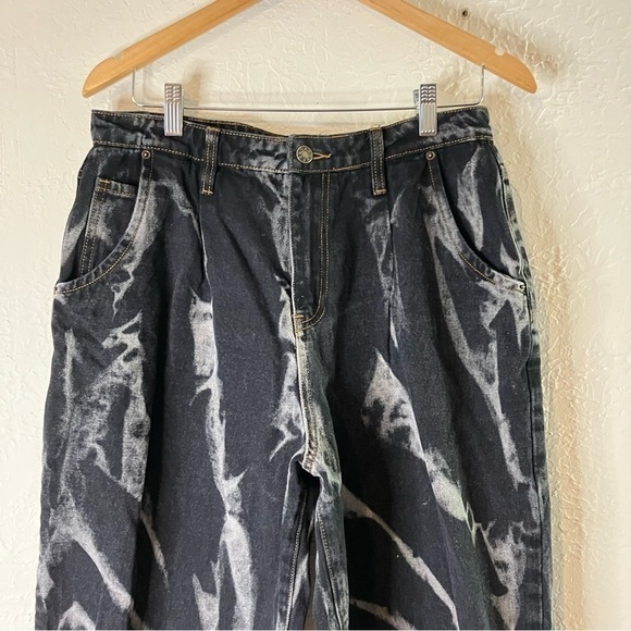 Lioness On My Way Black Tie Dyed High Waisted Mom Jeans - Picture 5 of 12